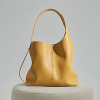 Venezia — Large Leather Bucket Tote